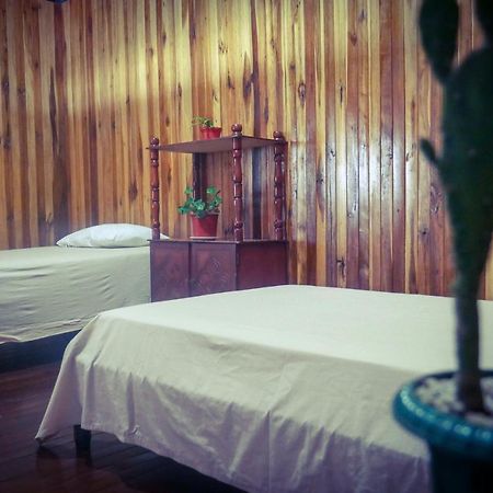Monte Los Lirios Lodge Monteverde Екстер'єр фото