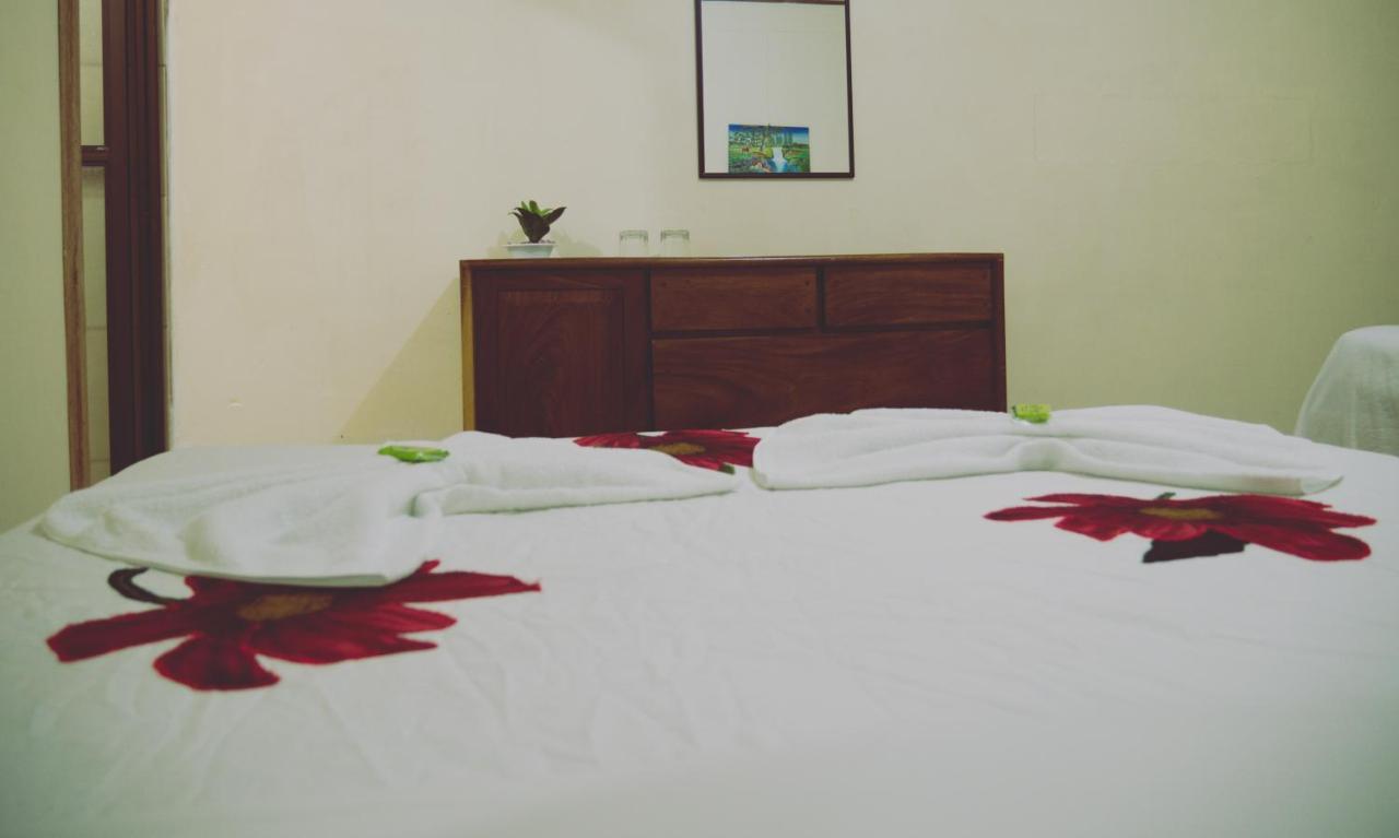 Monte Los Lirios Lodge Monteverde Екстер'єр фото