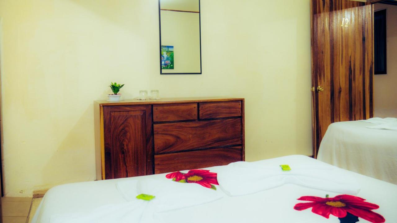 Monte Los Lirios Lodge Monteverde Екстер'єр фото